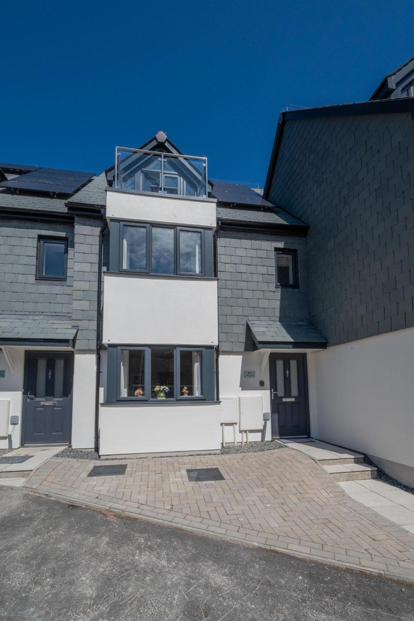 Exceptional 3 Bedroom Home In Penzance~New~Seaside Ngoại thất bức ảnh